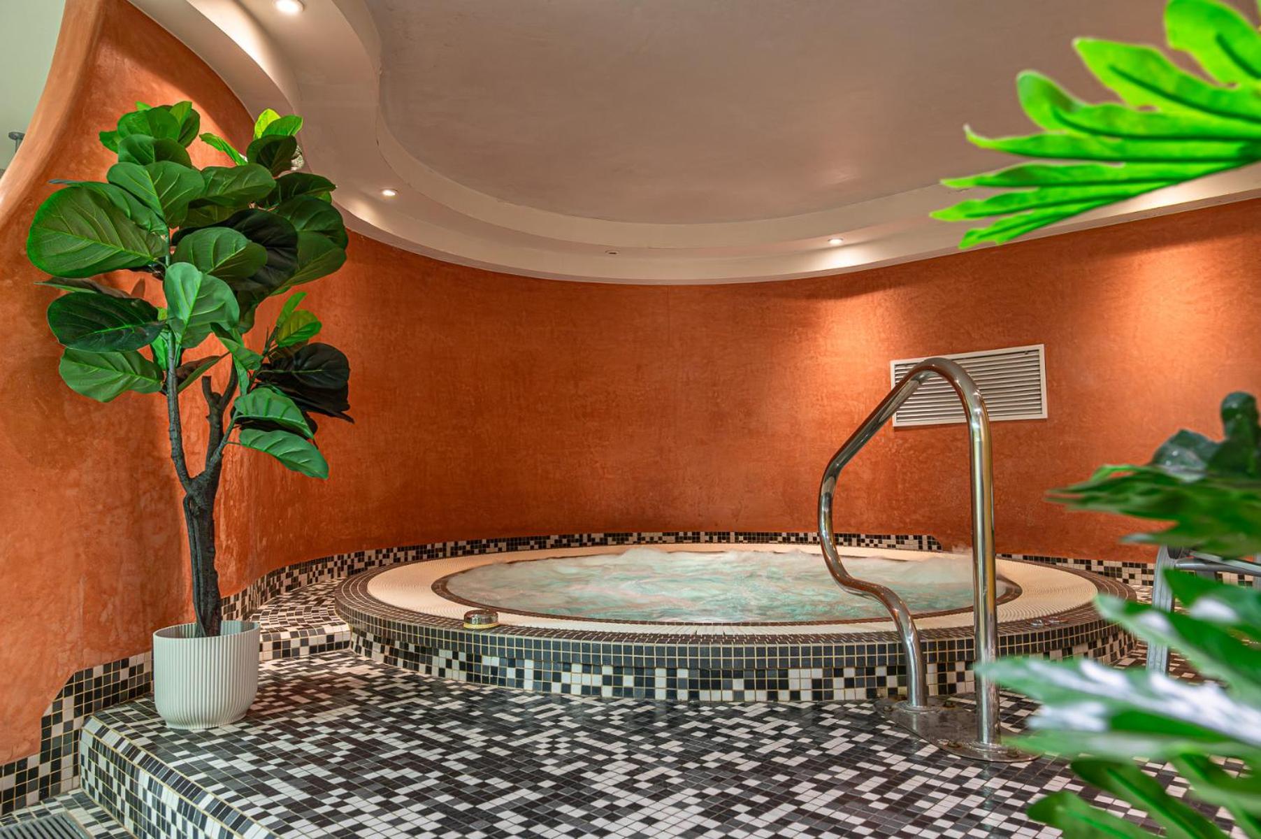 Le Mauritia Hotel Et Spa Pornic Eksteriør bilde