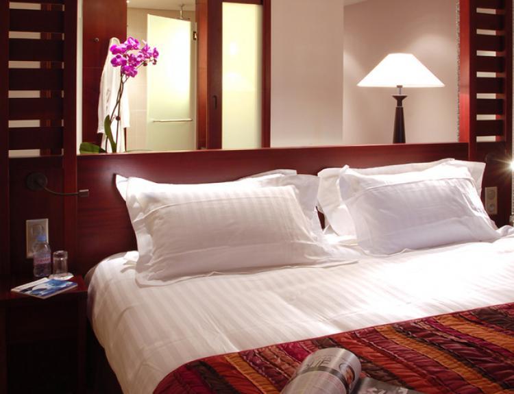 Le Mauritia Hotel Et Spa Pornic Rom bilde